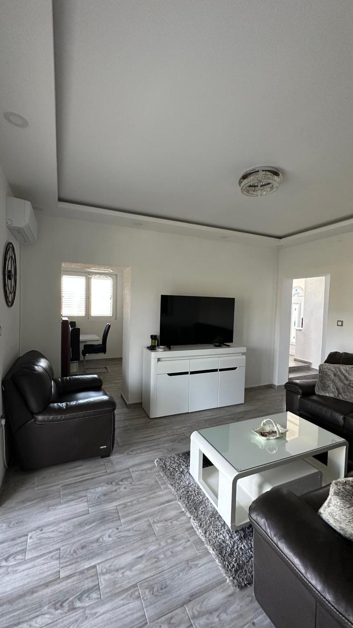 Vila Jovanka Tivat Luaran gambar
