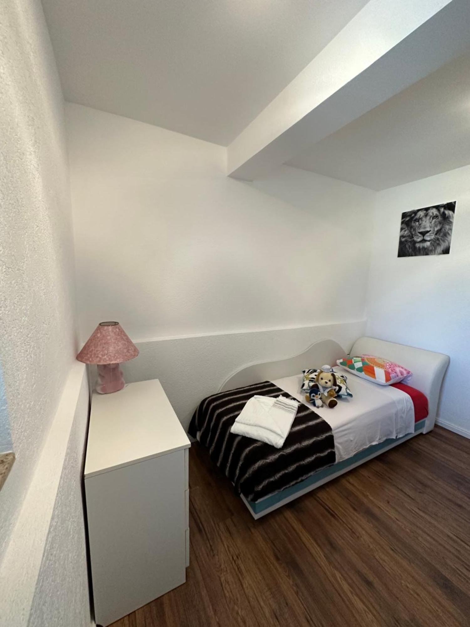 Vila Jovanka Tivat Luaran gambar