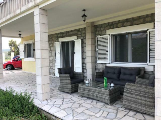 Vila Jovanka Tivat Luaran gambar